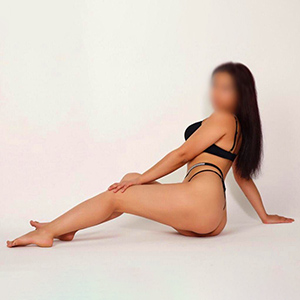 Premium Girl Viktory Privat bietet Käufliche Liebe mit Verkehr auch mehrmals Service über Escort Berlin